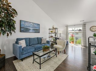 7439 Woodman Ave Unit 25, Van Nuys, CA 91405