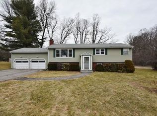 12 Pinecroft Ave, Holden, MA 01520