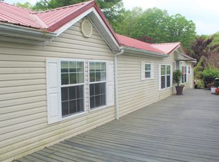 78 Stonemont Rd, Blue Eye, MO 65611