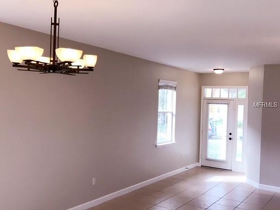 3rd image of 3325 Ashmount Dr