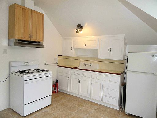 3rd image of 518 Broadway APT 3