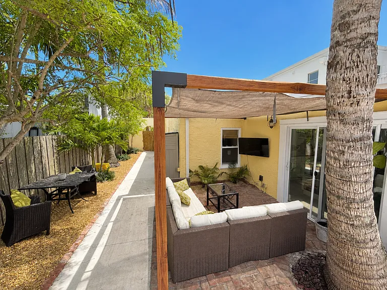 743 Park Pl — Photo 23