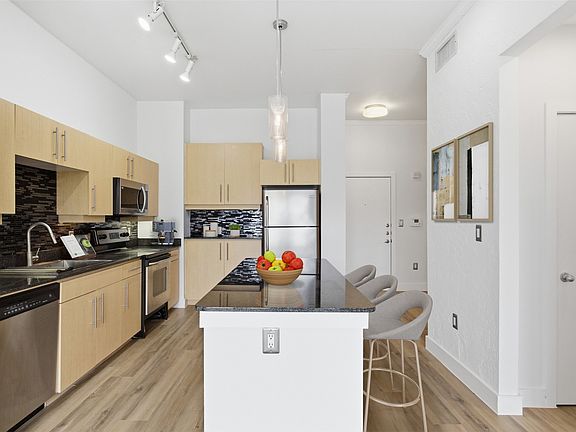 2nd image of 4414 Cedar Springs Rd APT 312