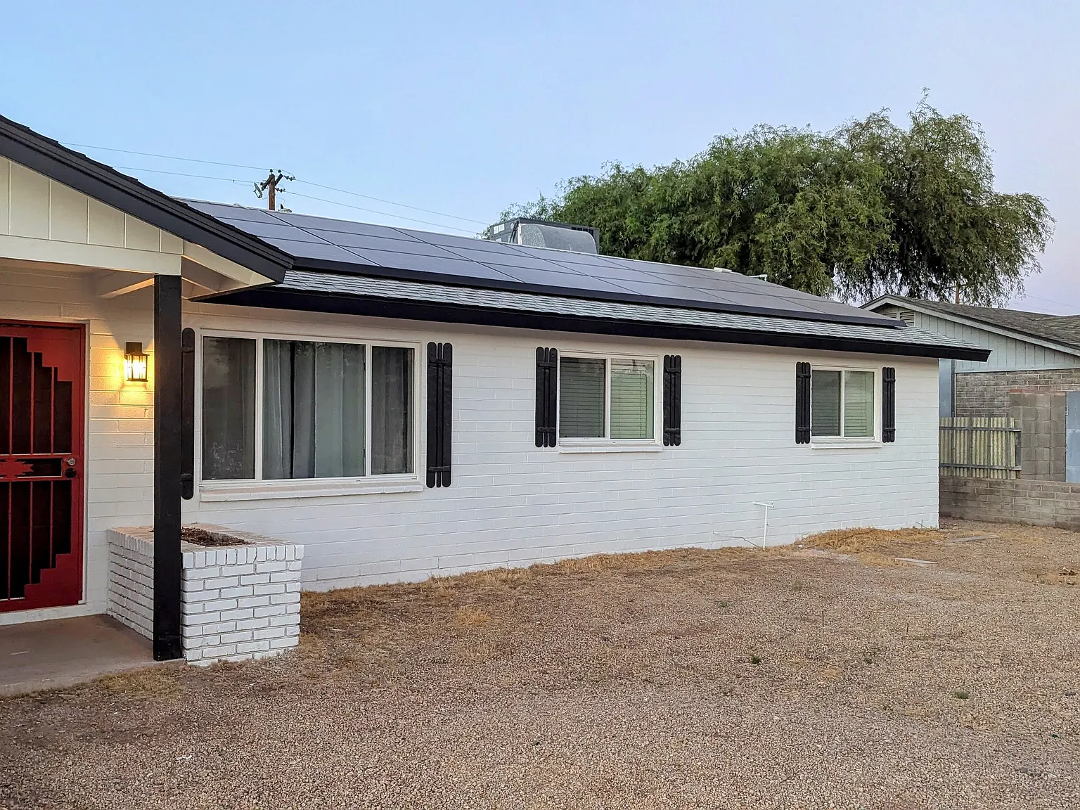 3 bed, 1206 sqft, $2,395 — Photo 3