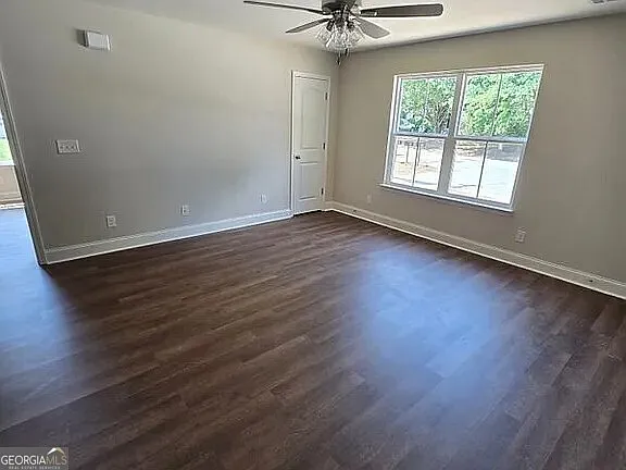 3 bed, 2.0 bath, 1190 sqft, $1,500 — Photo 3