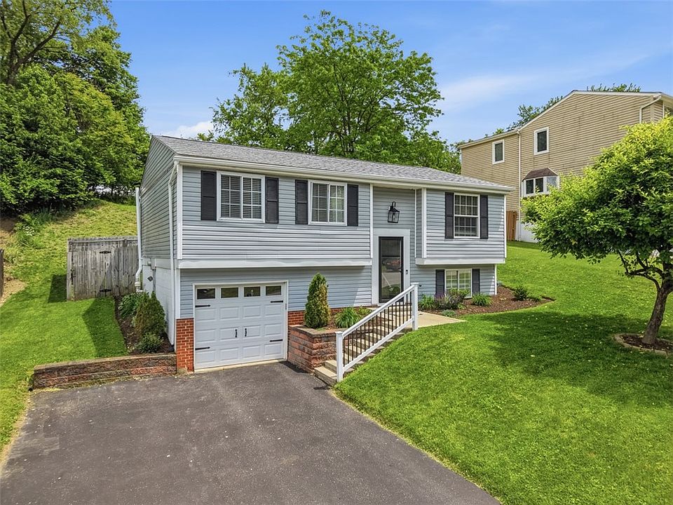 1st image of 228 Rampart Blvd