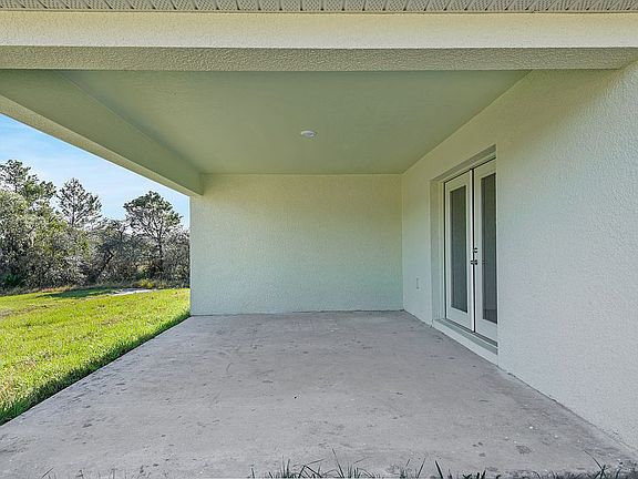 3rd image of 125 Maple Dr