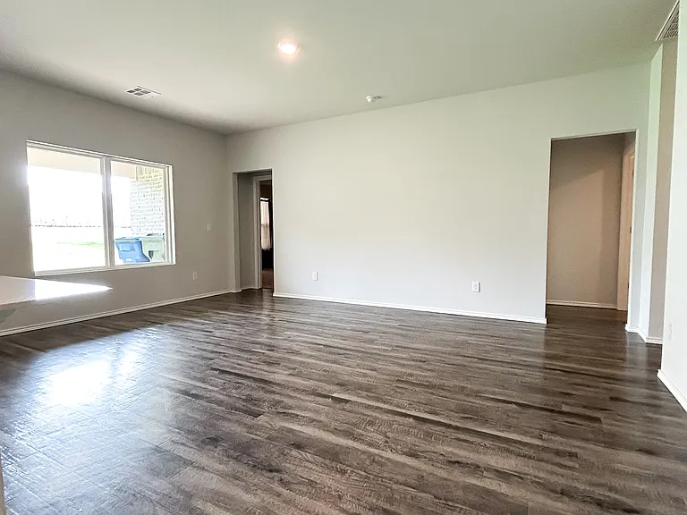6217 Bradford Pear Ln — Photo 3