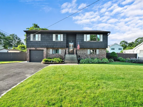 1583 5th Street, West Babylon, NY 11704