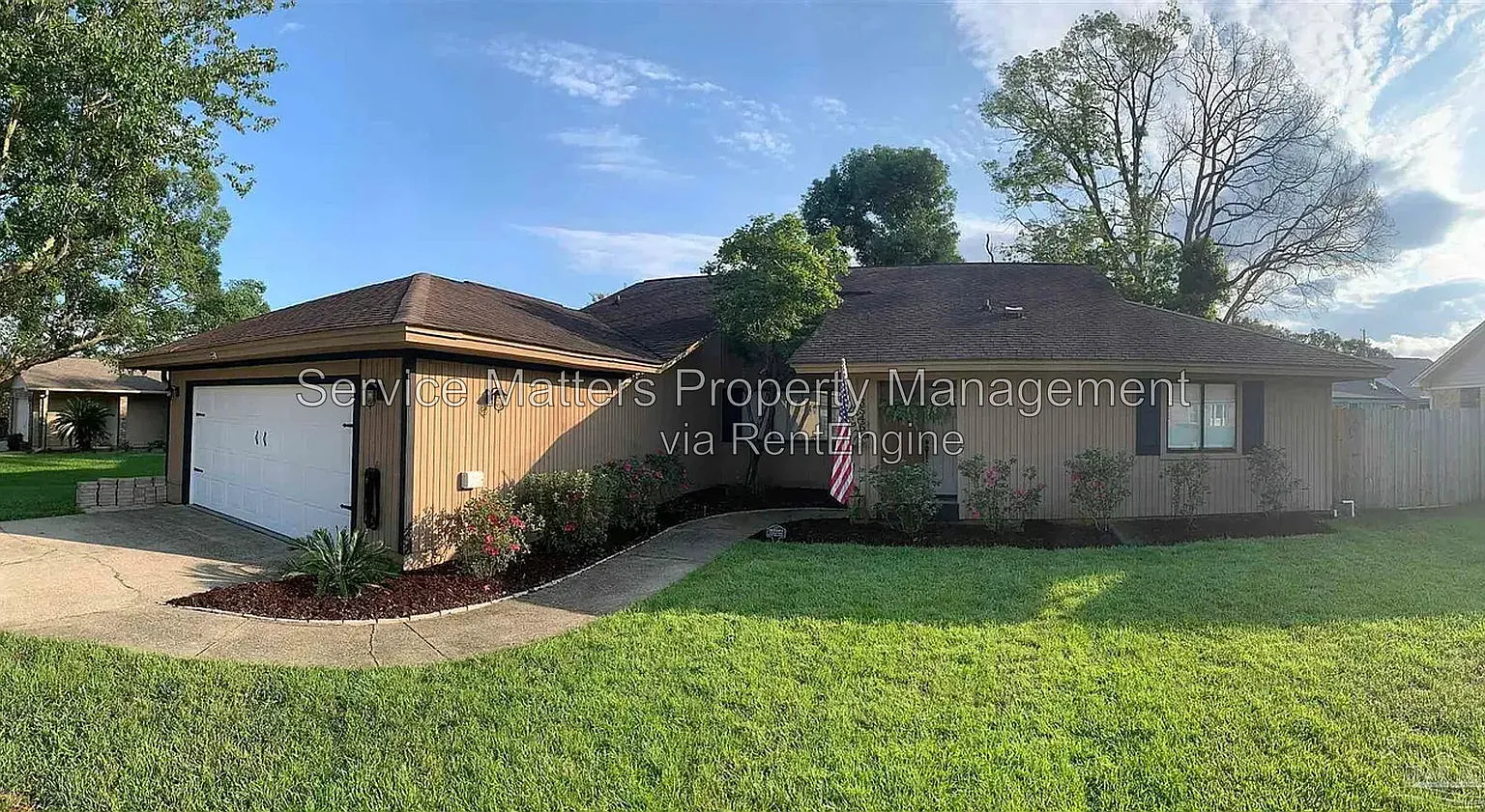 3 bed, 3.0 bath, 2045 sqft, $2,600 — Photo 1