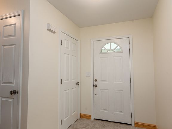 4th image of 1026 N Carico St