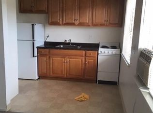 956 Woodside Rd, Redwood City, CA 94061