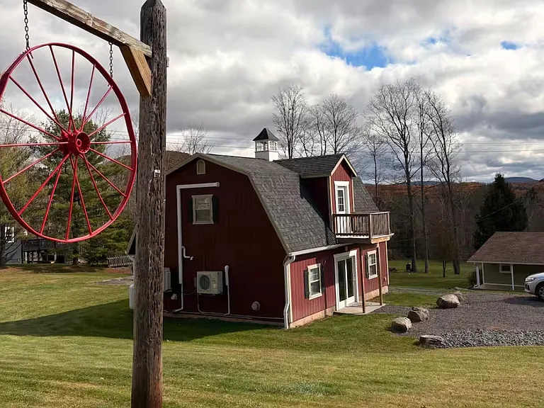 929 State Route 296 — Photo 2