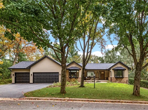 3803 Timber Creek Court, Eau Claire, WI 54701