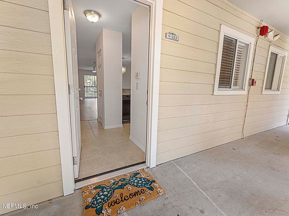 2nd image of 9 ARBOR CLUB Drive #213
