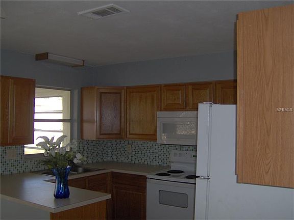 5th image of 99 7th St N