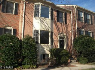 6869 Williamsburg Pond Ct, Falls Church, VA 22043