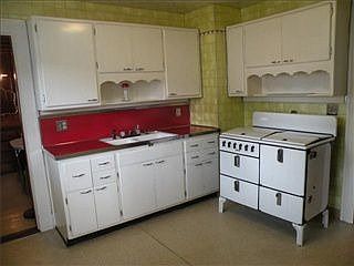 3rd image of 444 N Alton Ave