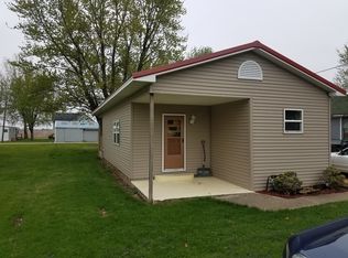19 W Old Mill St, Milledgeville, IL 61051