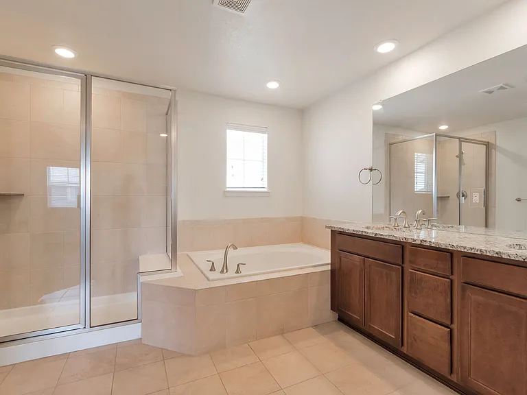 14776 Oslo Ave — Photo 8