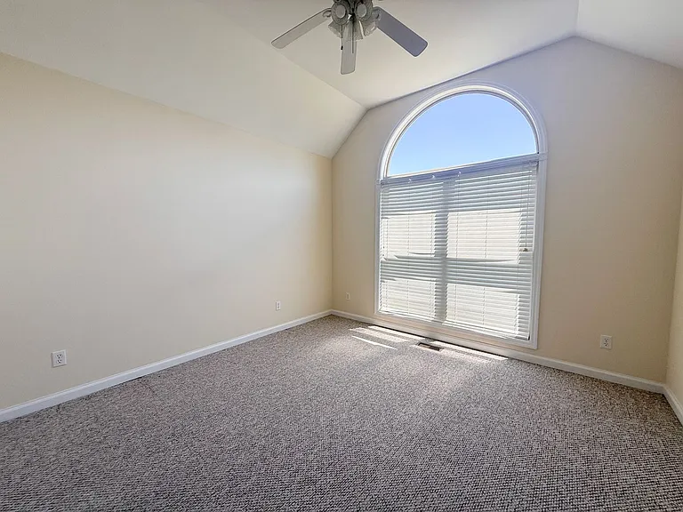 4565 Twin Creeks Dr — Photo 16