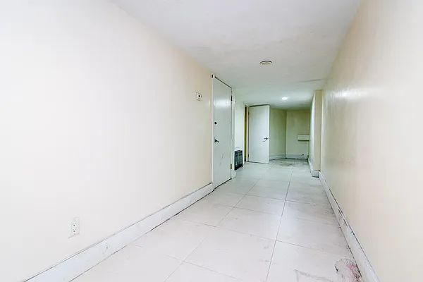 Rented by Nooklyn NYC LLC | media 7