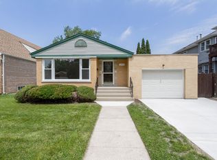 3434 W 99th St, Evergreen Park, IL 60805