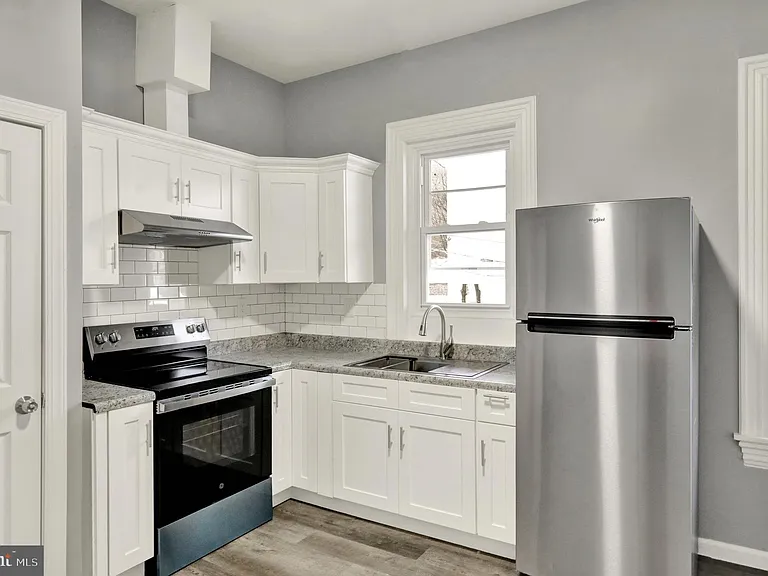 1156 Franklin St #3 — Photo 2