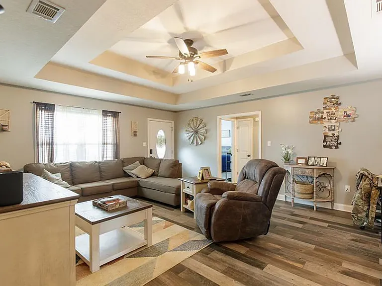5084 Branch Point Dr — Photo 3