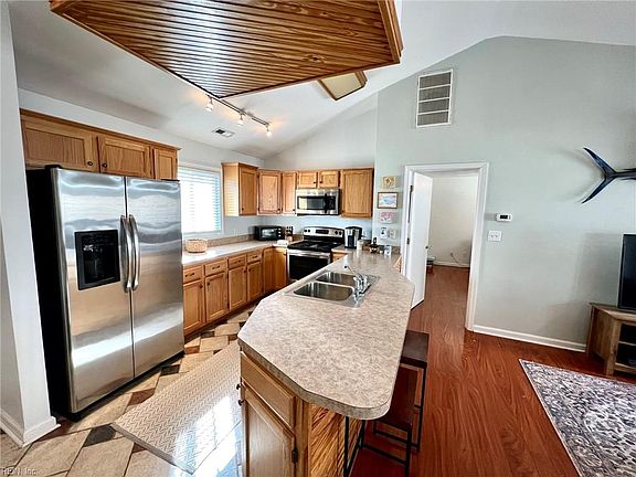 5th image of 2320 Starfish Rd APT 302
