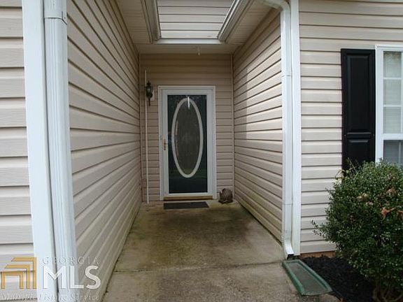 4th image of 75 Walton Woods Ct #24