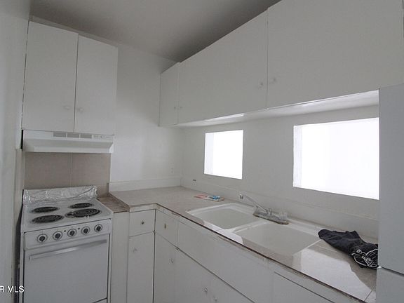 3rd image of 5200 Carousel Dr #2