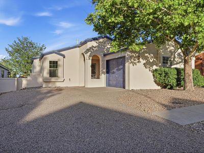 917 Charles Dr NE, Rio Rancho, NM, 87144