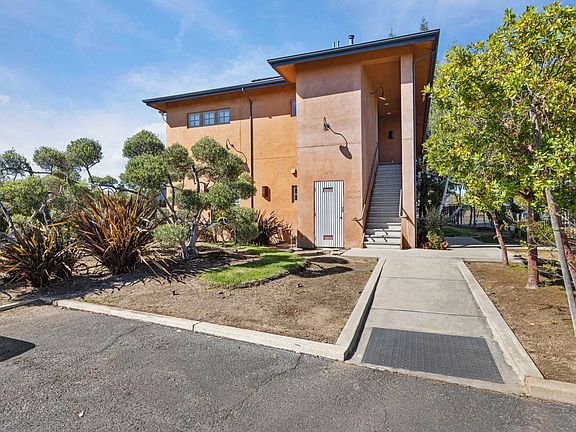3rd image of 1279 Woodhaven Ln #205/206