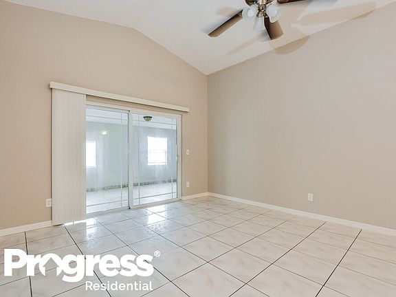 4th image of 184 Sandalwood Dr