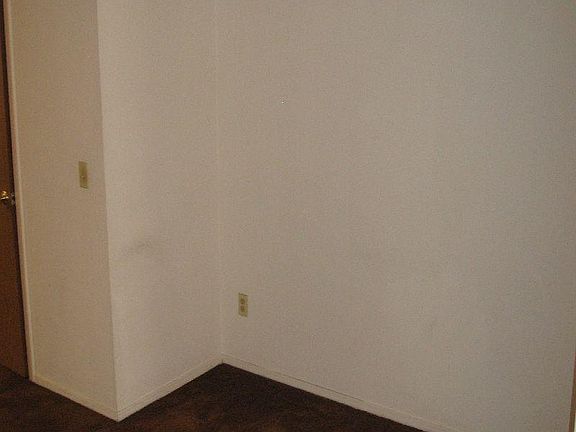 4th image of 3139 S Estes St