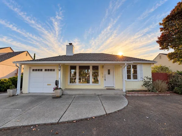 1618 Anamor St, Redwood City, CA 94061