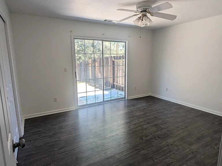 3504 Magnums Way #1 — Photo 3