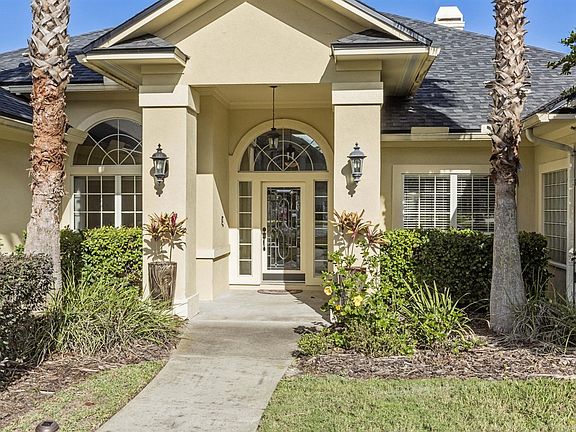 3rd image of 12563 Mission Hills Cir N