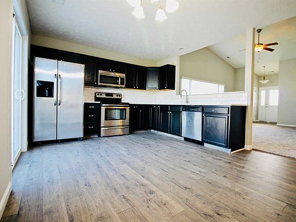 3rd image of 2928 Katmai Ct