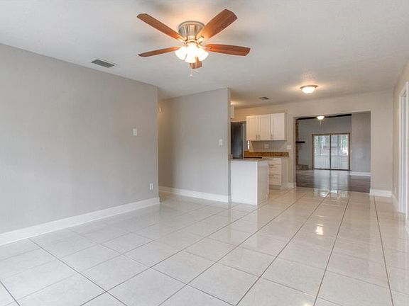3rd image of 510 W 129th Ave