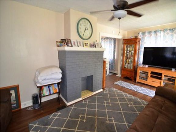 3rd image of 849 N Linwood Ave