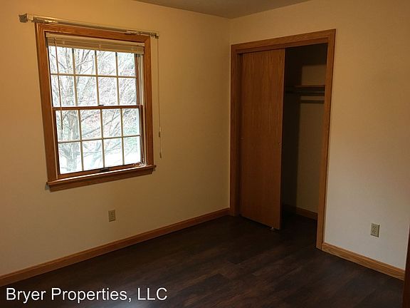 4th image of 594 North St APT 2C