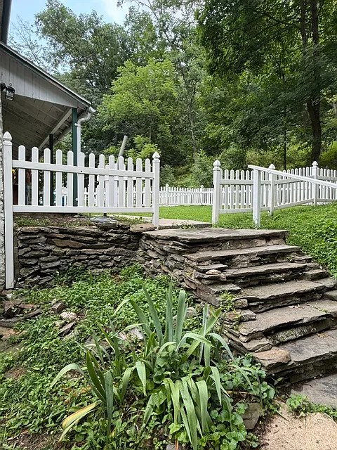 2 bed, $1,400 — Photo 3