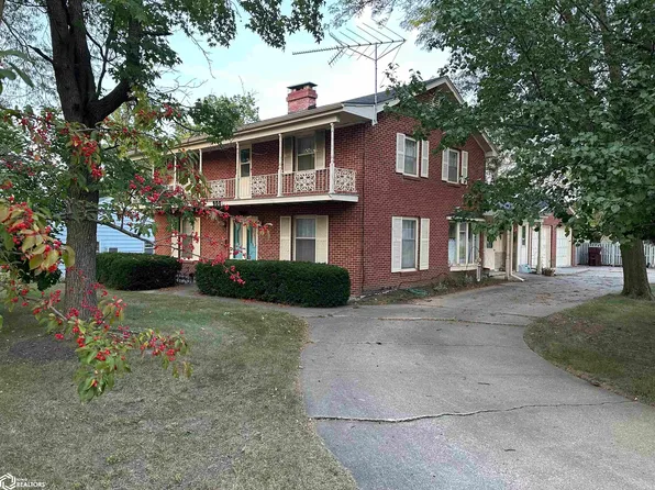 900 N Grand St, Chariton, IA 50049