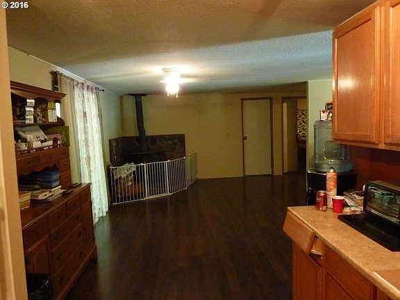 5th image of 14209 NE 350th St