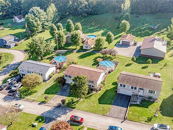 3rd image of 149 Pope Dr