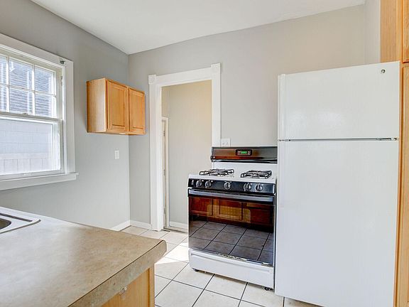 5th image of 4312 29th Ave S