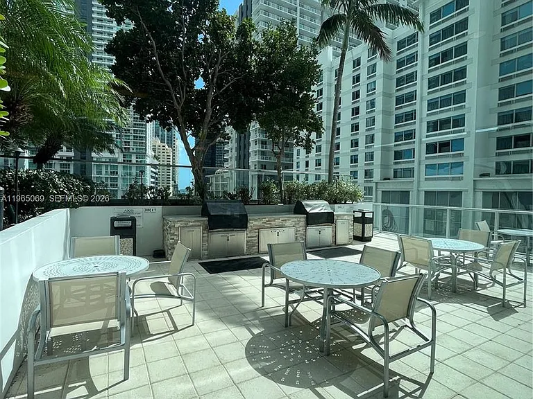 1111 SW 1st Ave #2622 — Photo 33