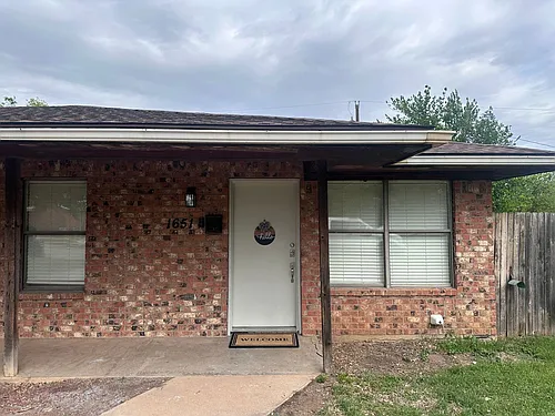 1651 Palm St Photo 1